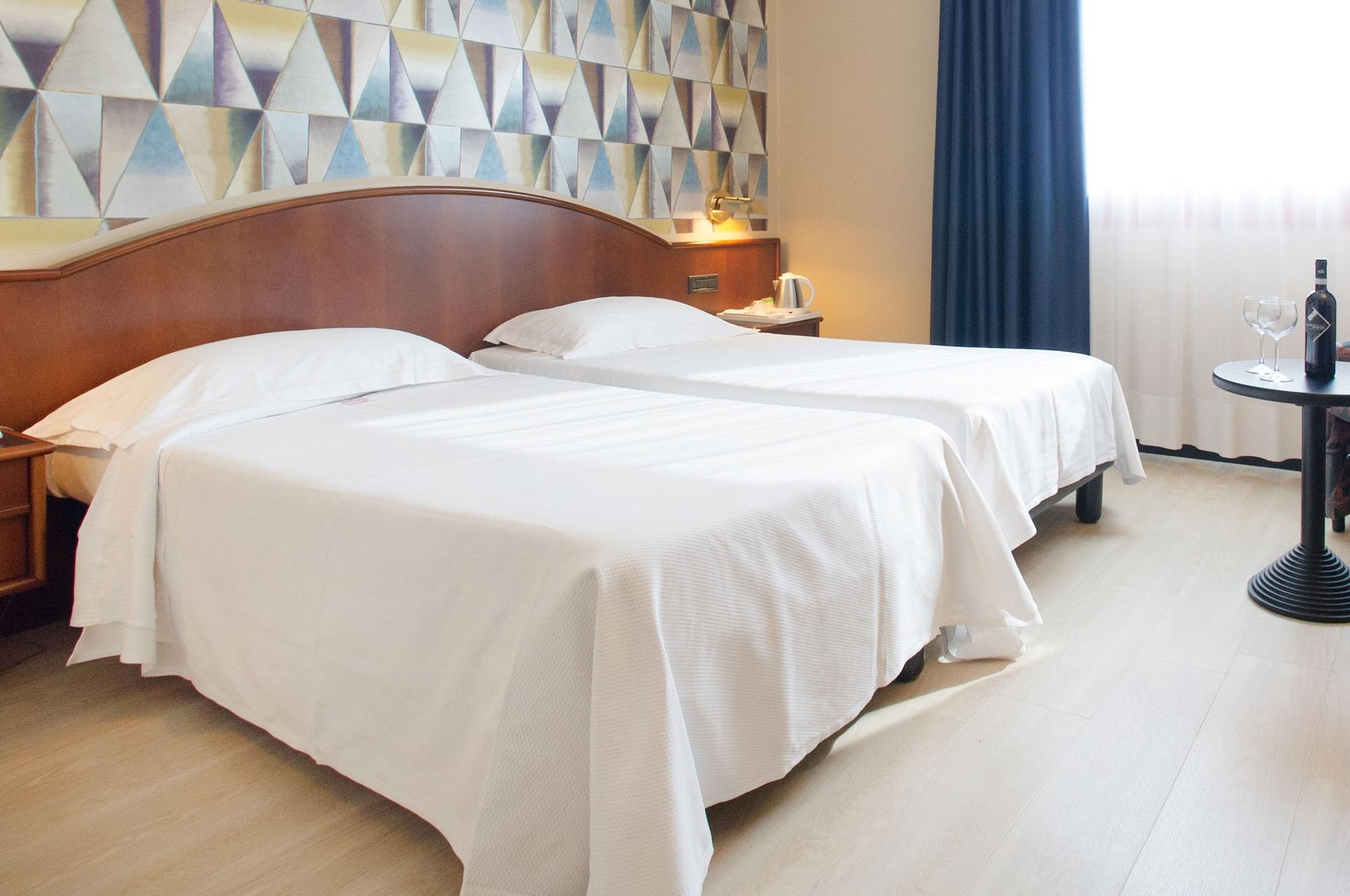 Abacus Hotel Sesto San Giovanni Bagian luar foto