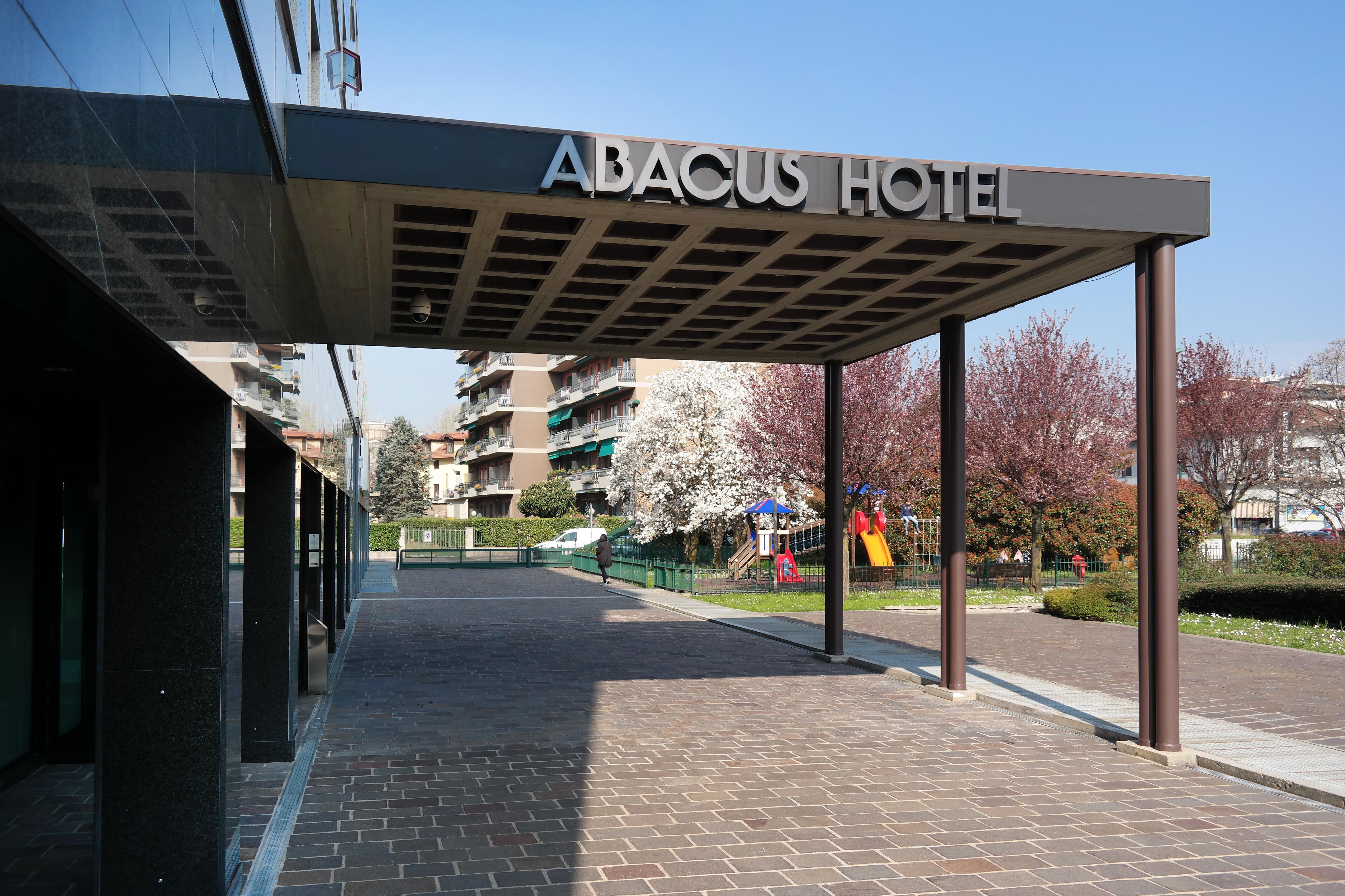 Abacus Hotel Sesto San Giovanni Bagian luar foto