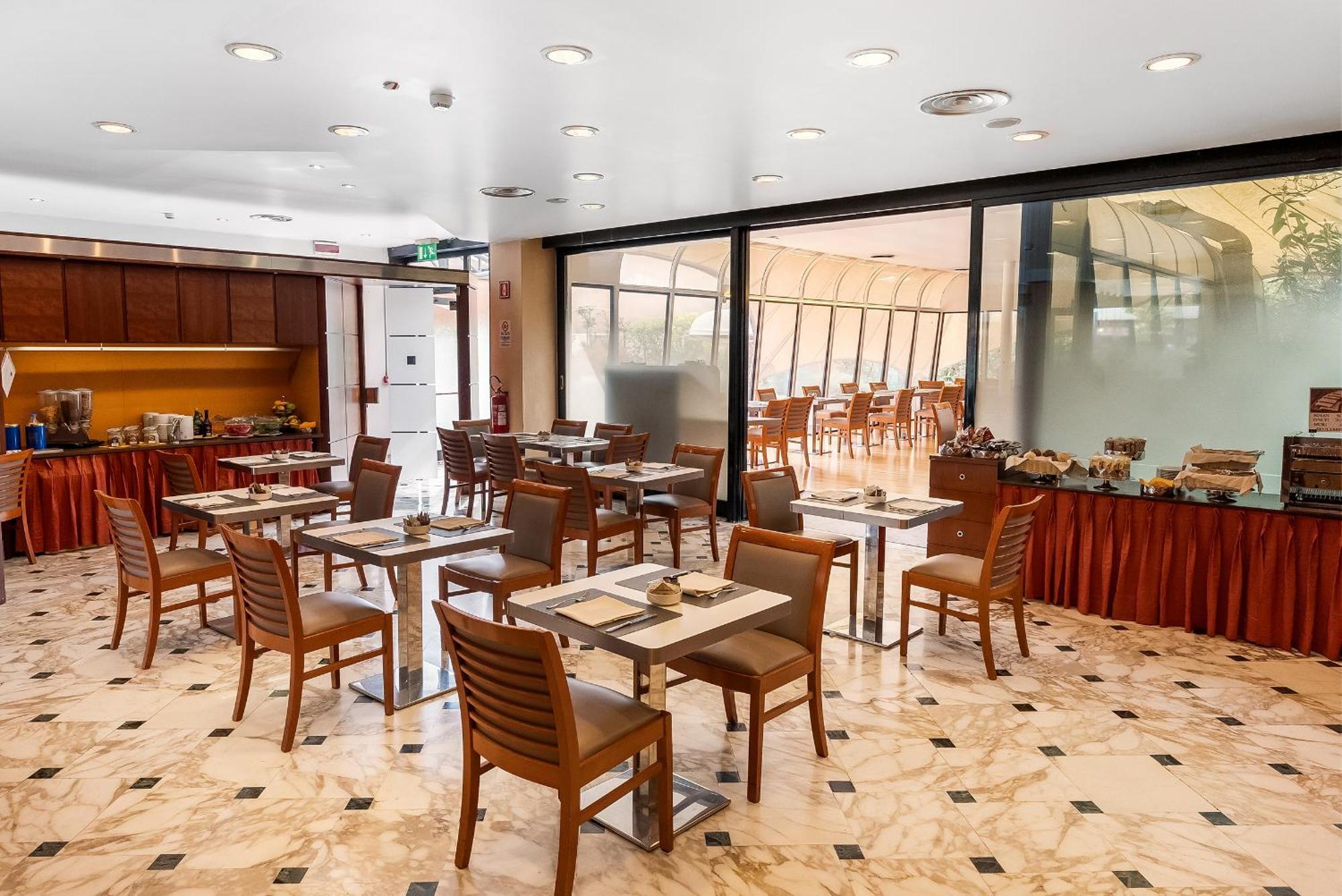 Abacus Hotel Sesto San Giovanni Bagian luar foto