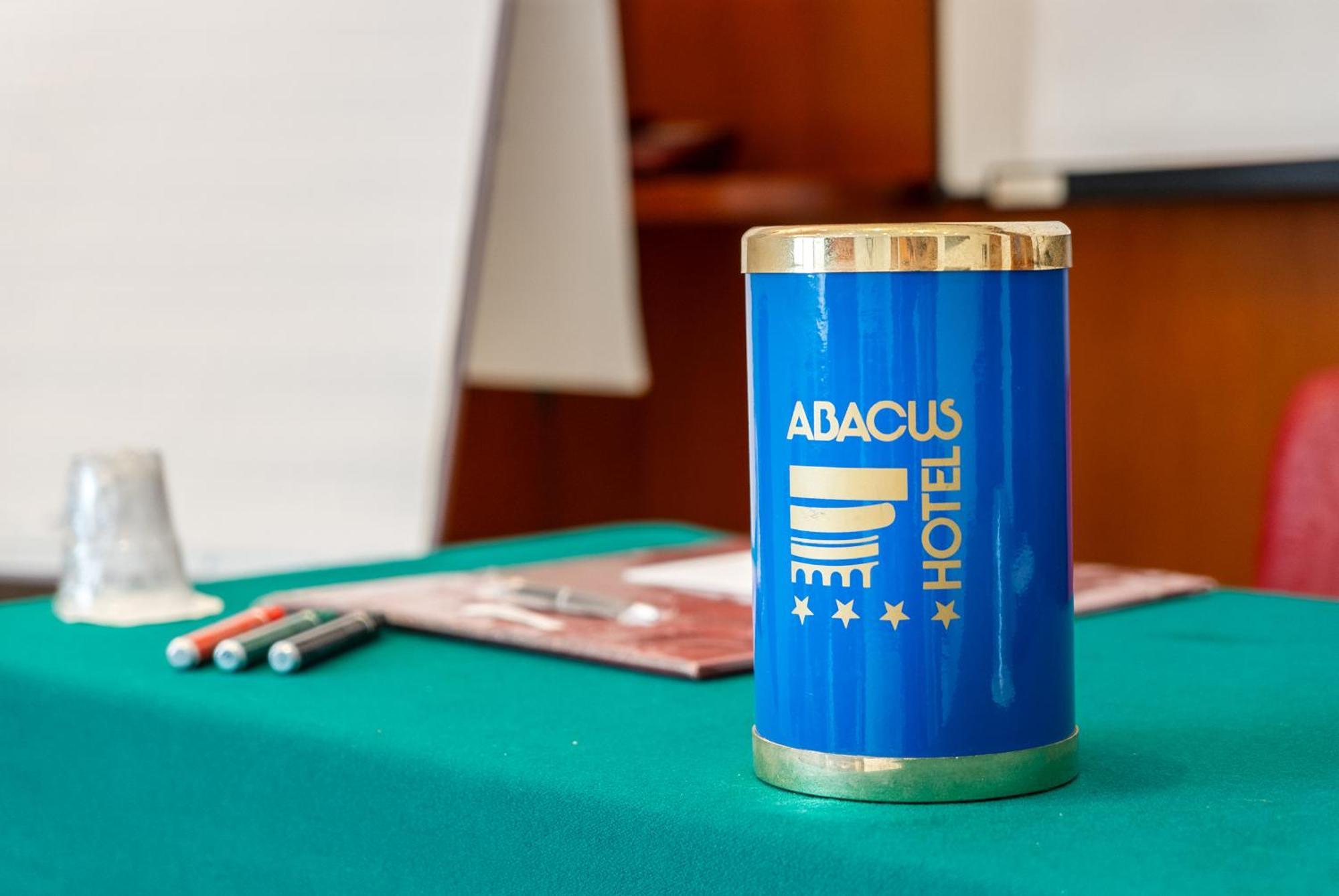 Abacus Hotel Sesto San Giovanni Bagian luar foto